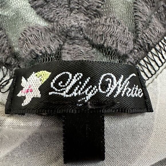 Lily White V-Neck Back, Grey, Women’s White Blouse | Size Medium - Picture 11 of 11